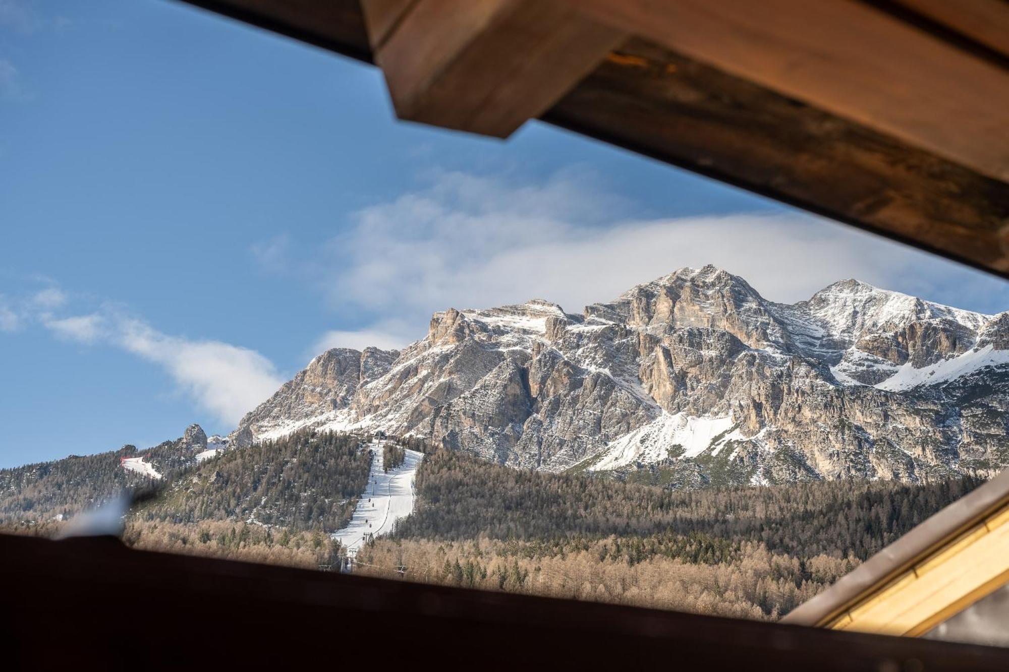 Attico Lodge Cortina dʼAmpezzo Exteriör bild